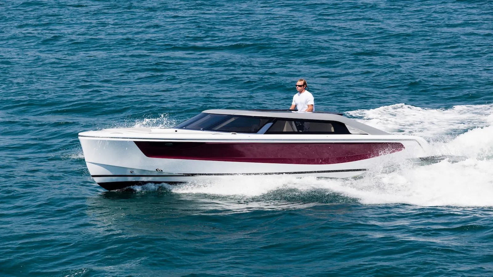 2016 Admiral Yachts Quinta Essentia zu chartern (photo 31)