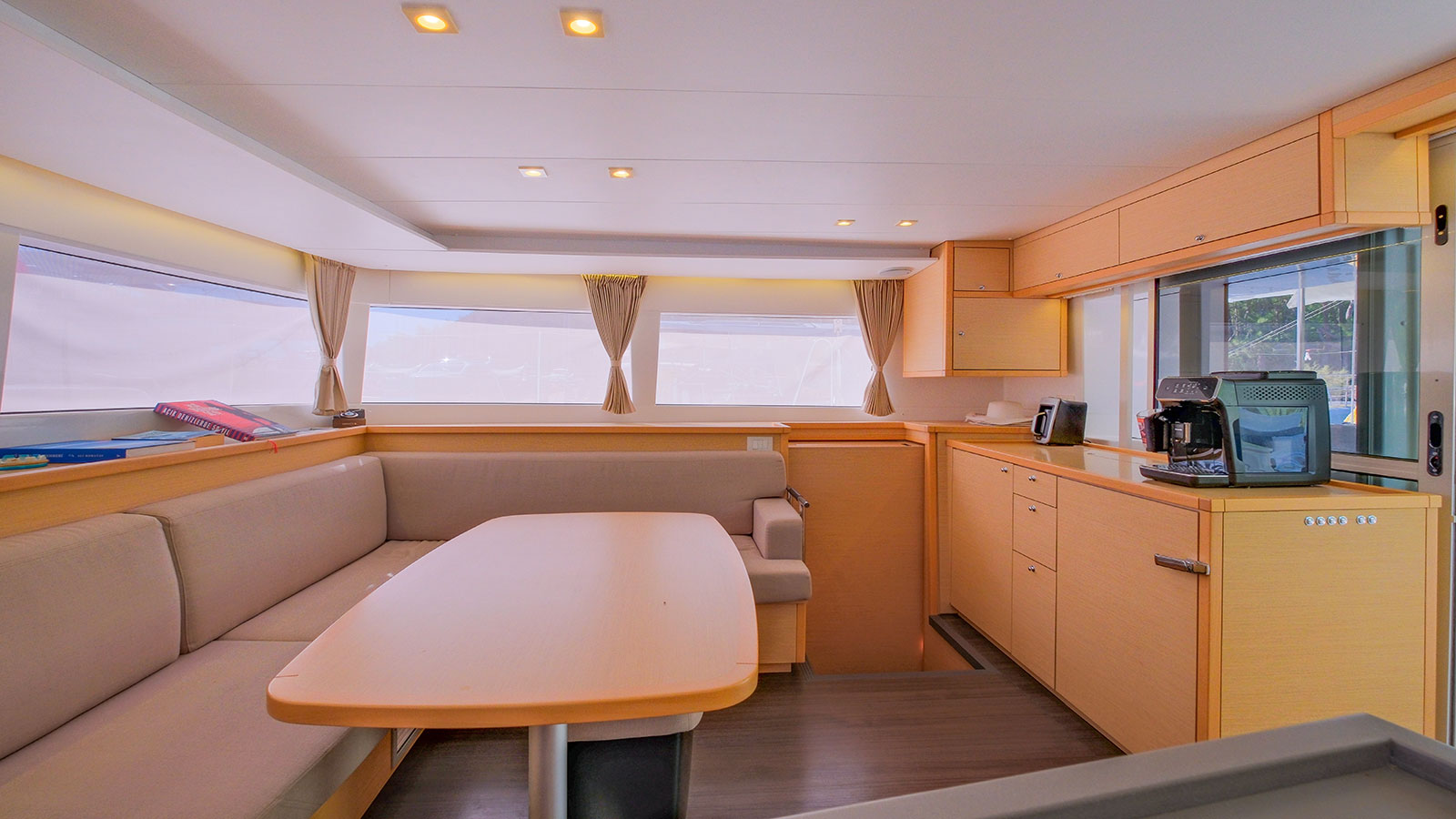 2016 Lagoon 450F en alquiler (photo 2)