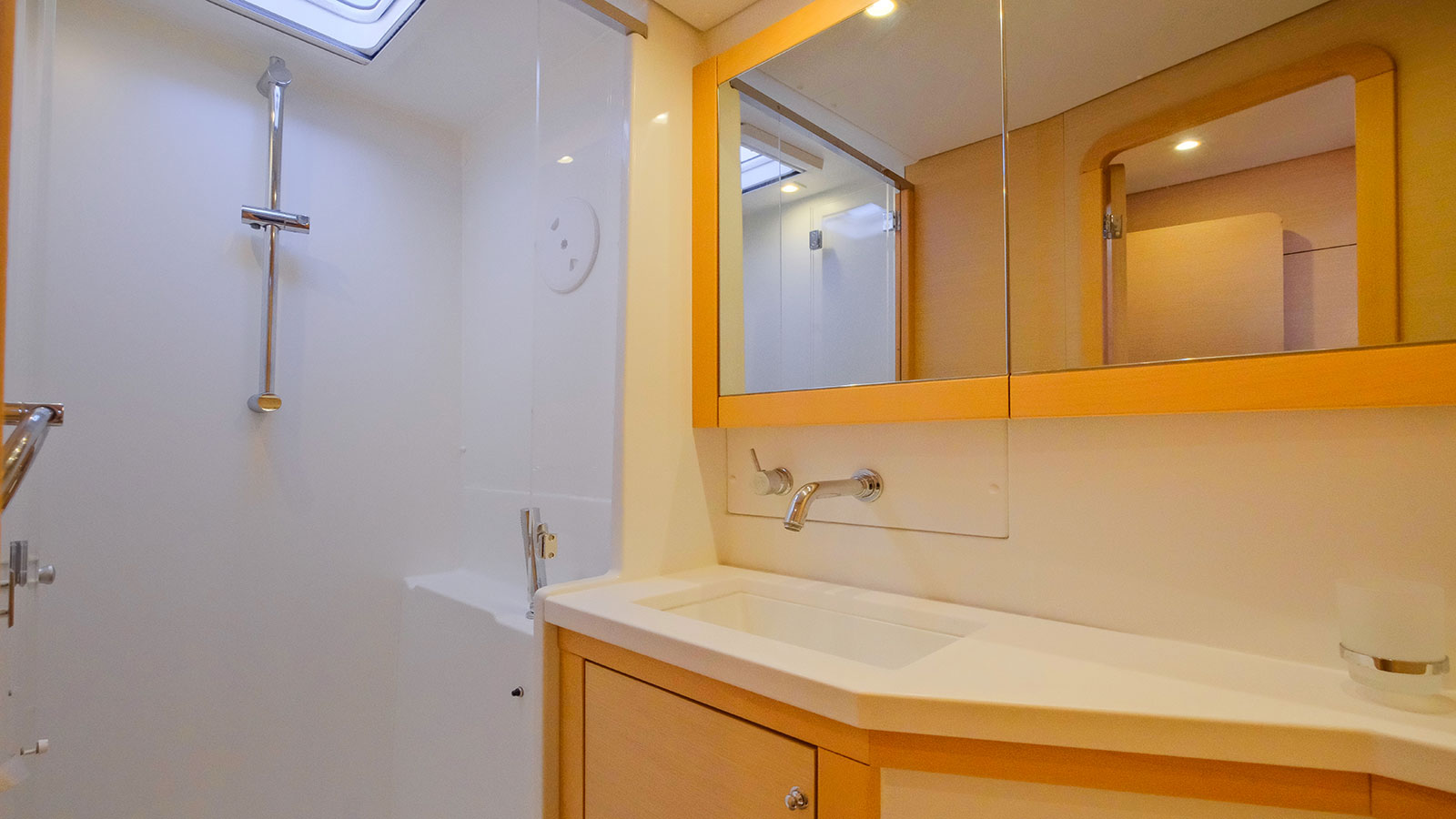 2016 Lagoon 450F en alquiler (photo 17)