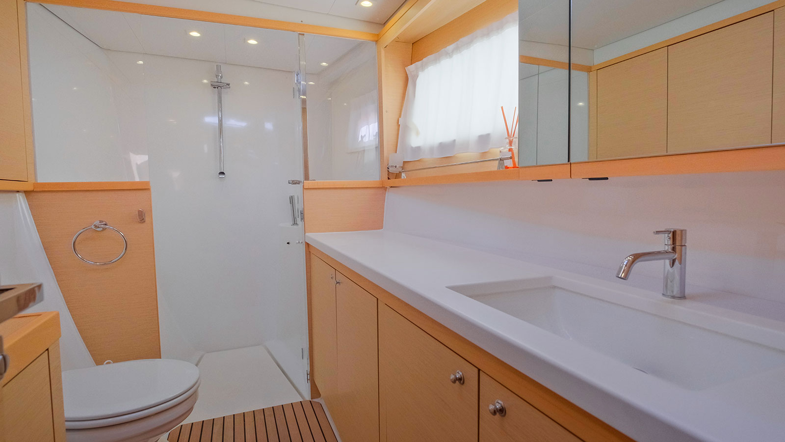 2016 Lagoon 450F en alquiler (photo 16)
