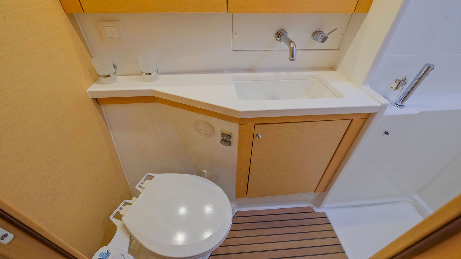 2016 Lagoon 450F en alquiler (photo 19)