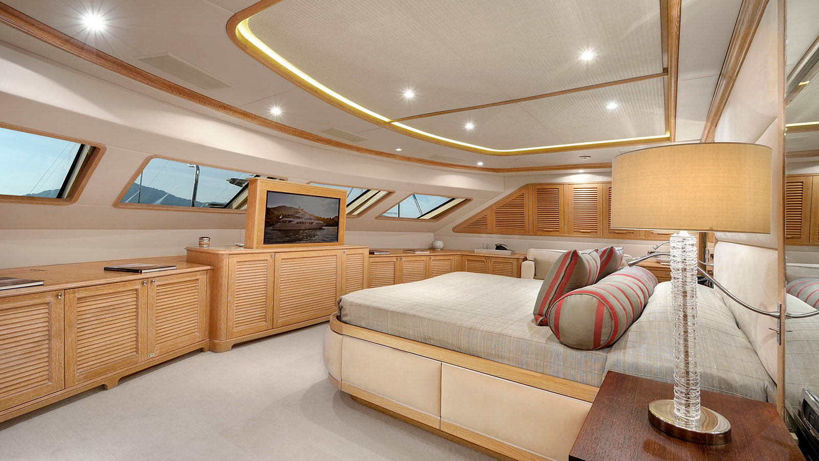 2008 Benetti Quest R à louer (photo 5)
