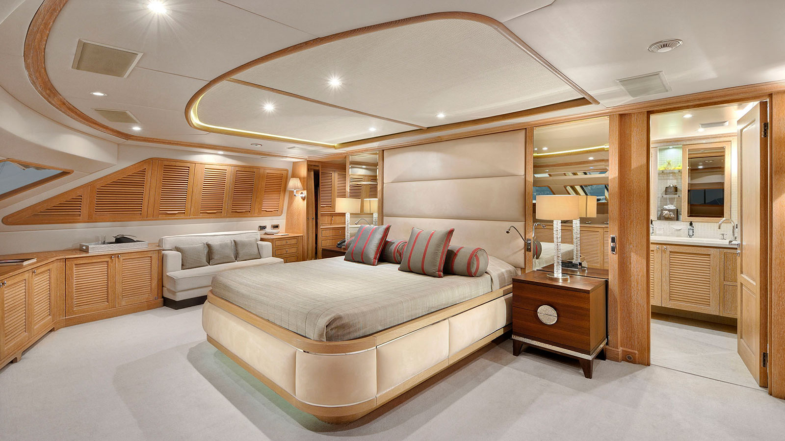 2008 Benetti Quest R à louer (photo 6)