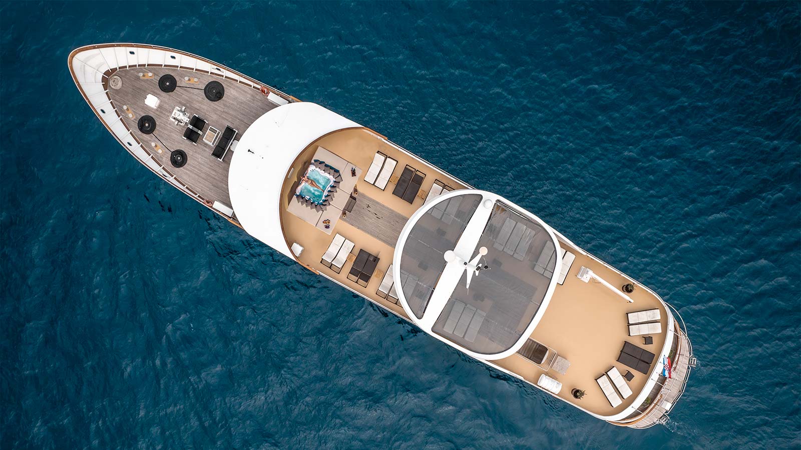 2016 Custom Built Karizma for charter (photo 11)