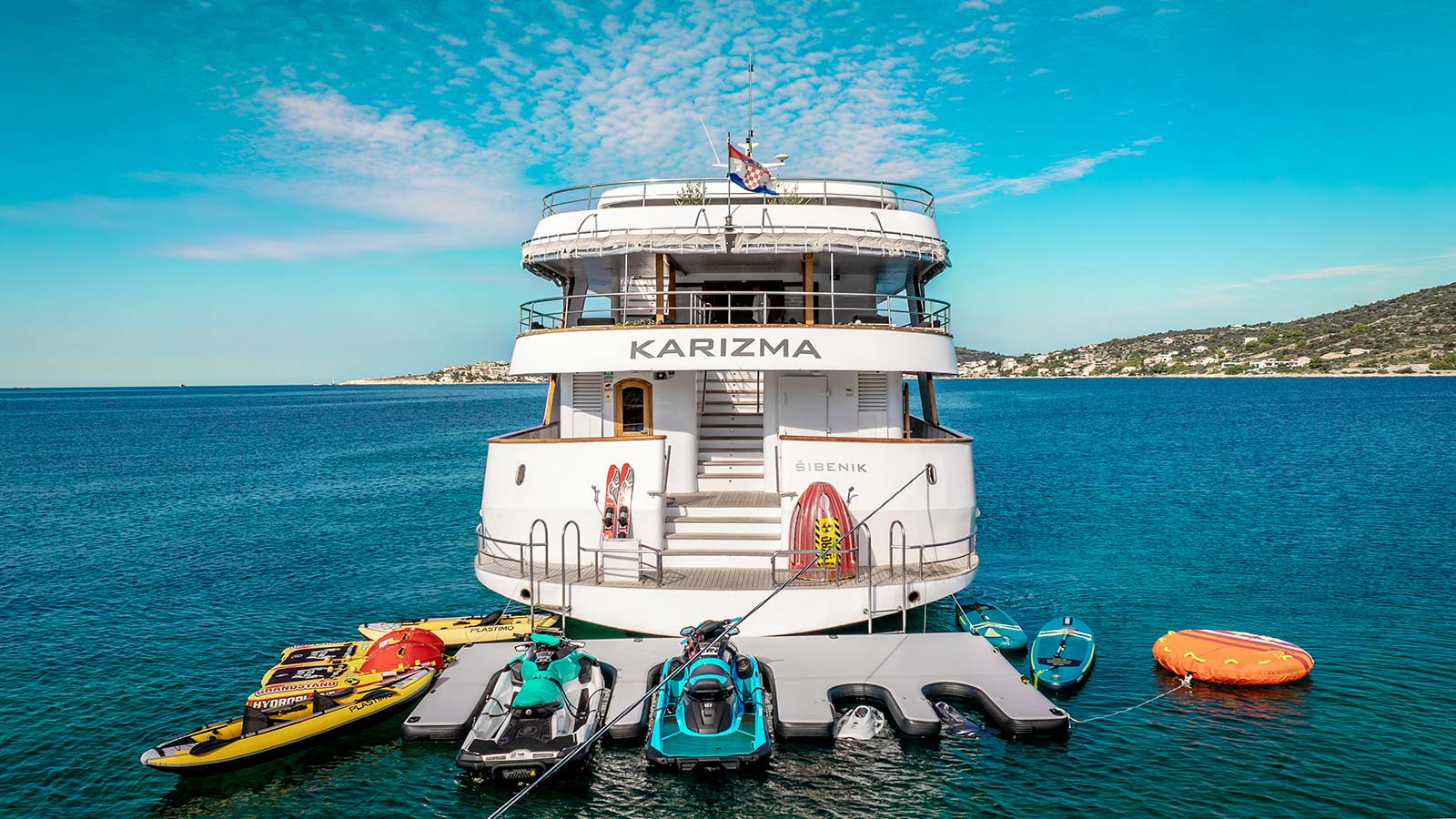 2016 Custom Built Karizma for charter (photo 15)
