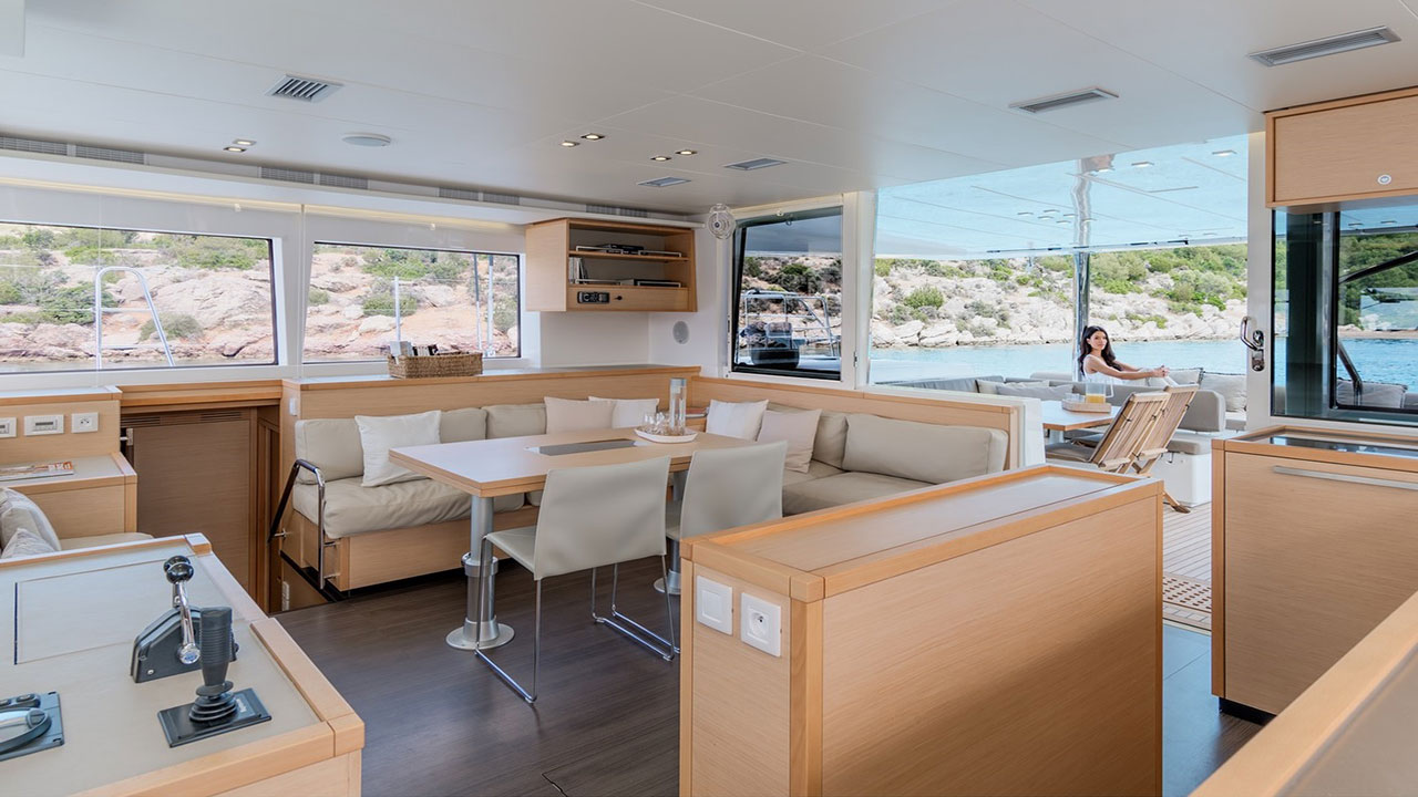 2014 Lagoon 560 te huur (photo 4)