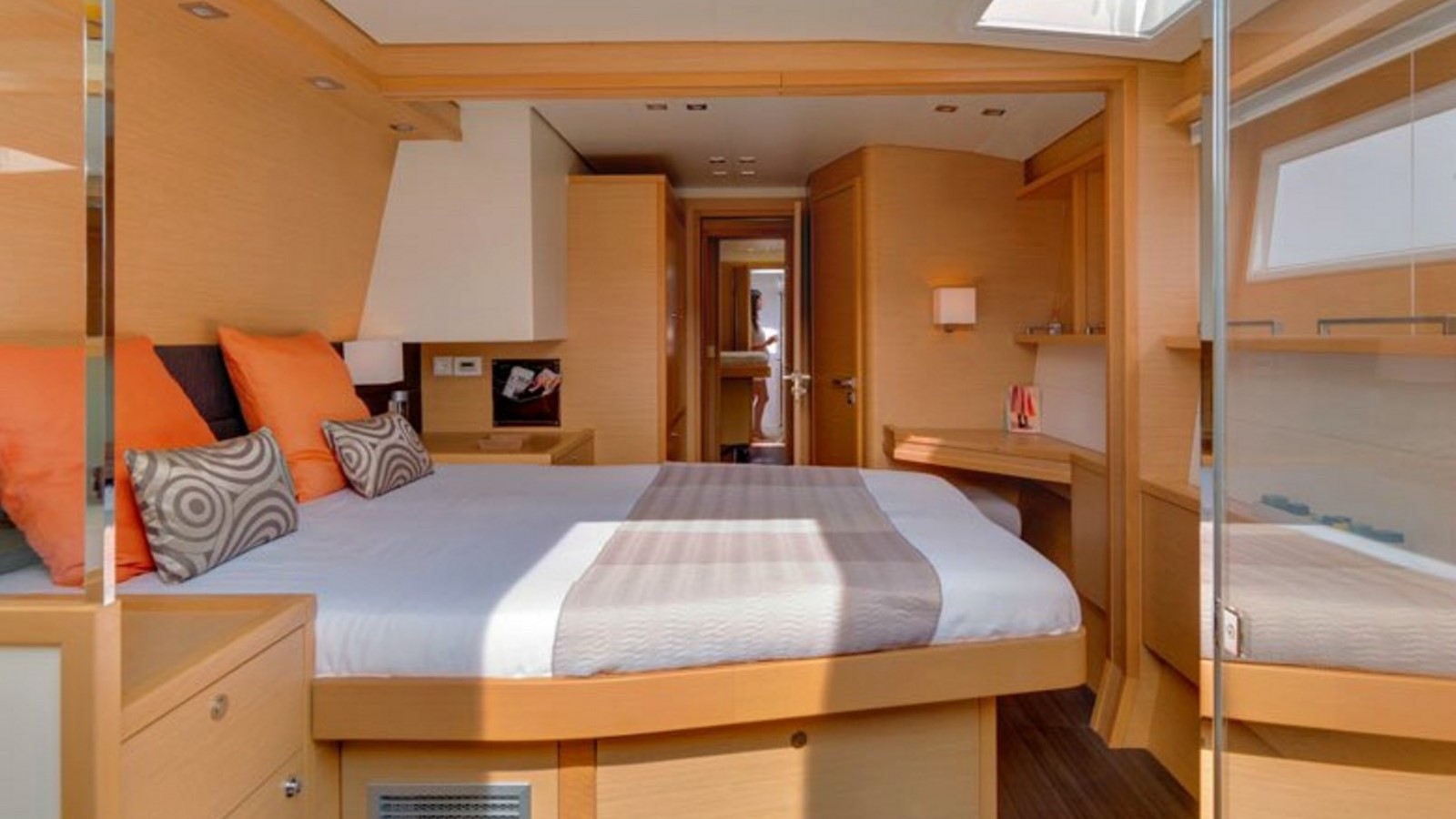 2014 Lagoon 560 te huur (photo 13)