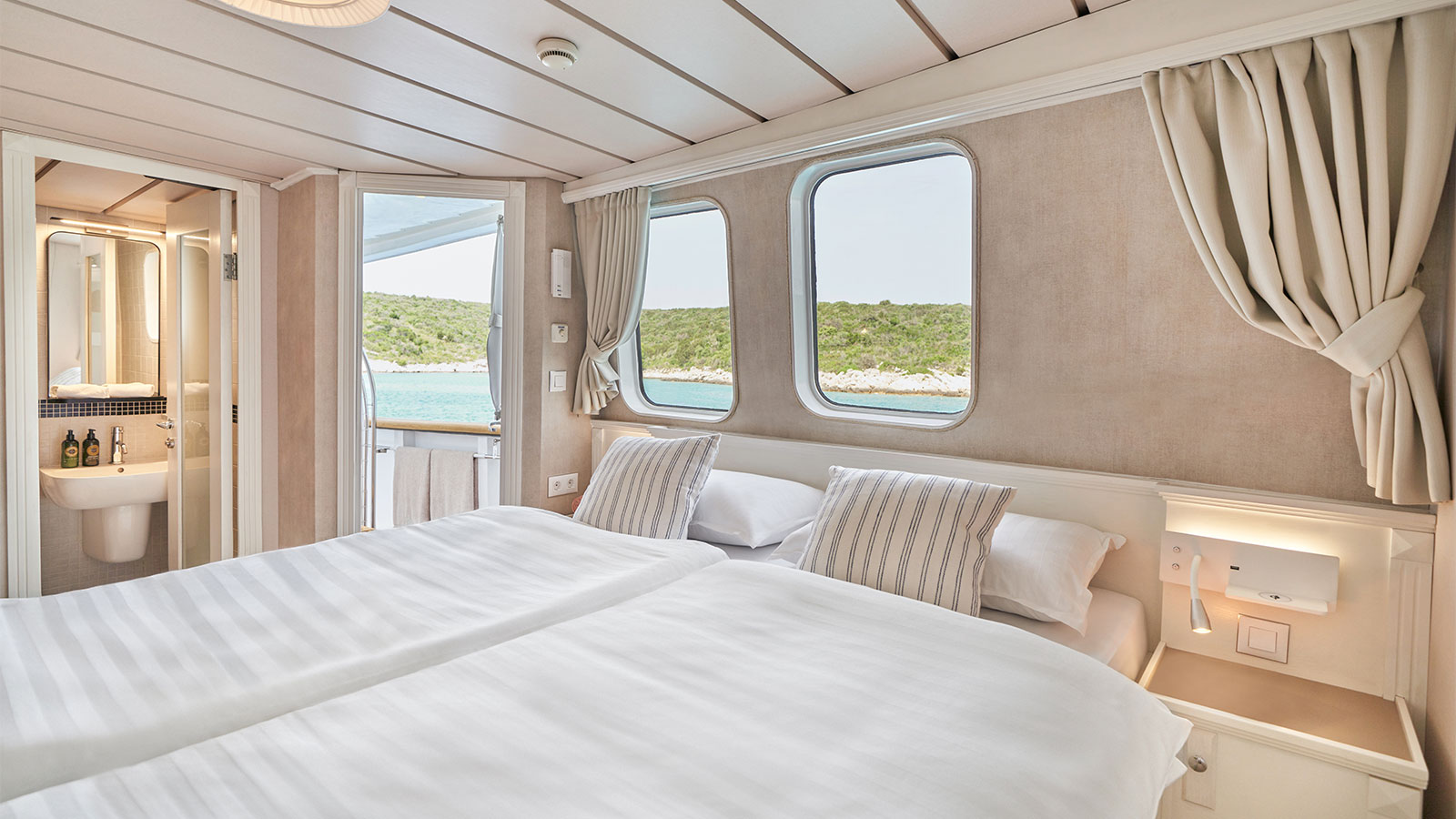 1976 Belena La Perla for charter (photo 8)