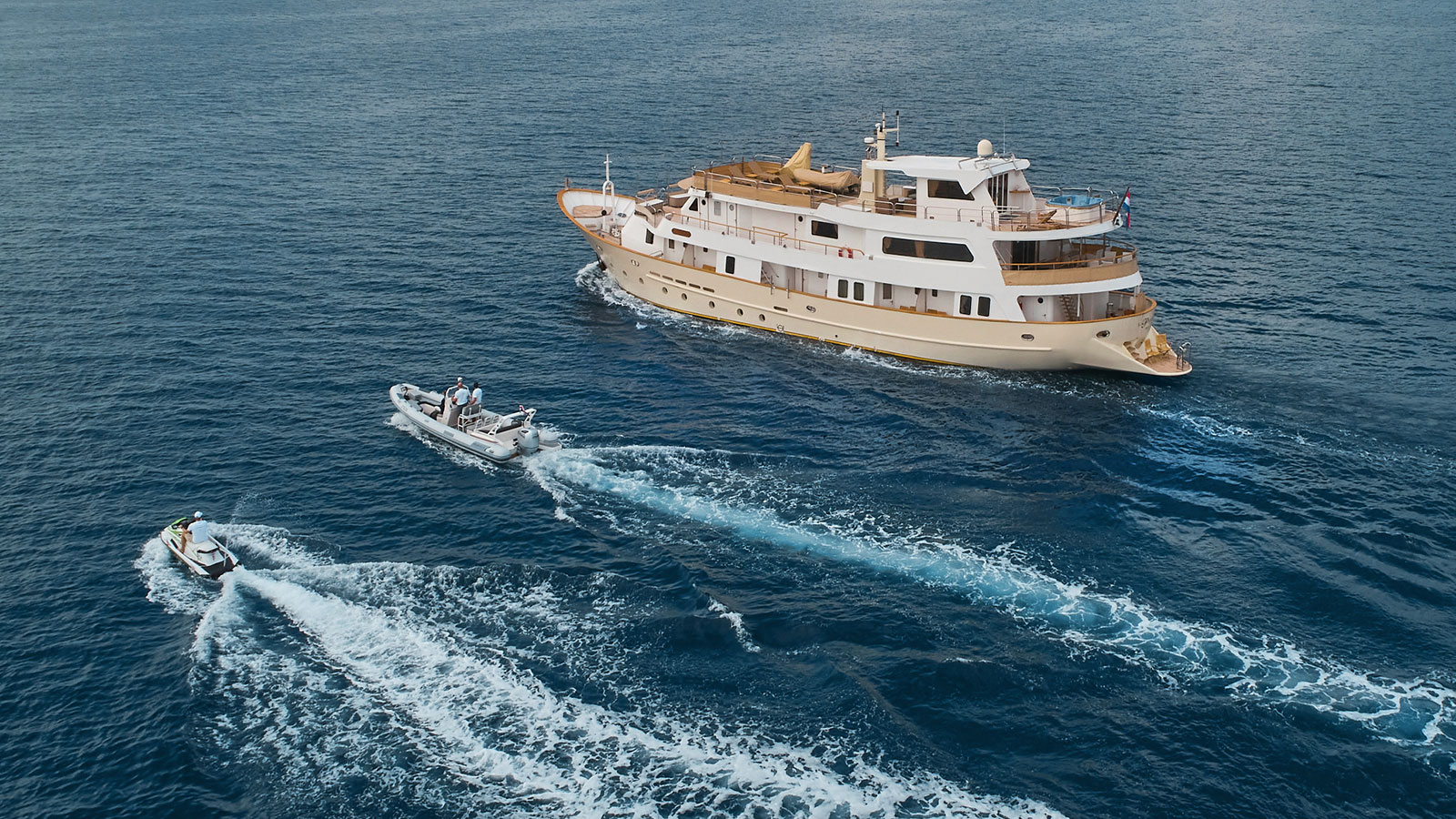 1976 Belena La Perla for charter (photo 28)