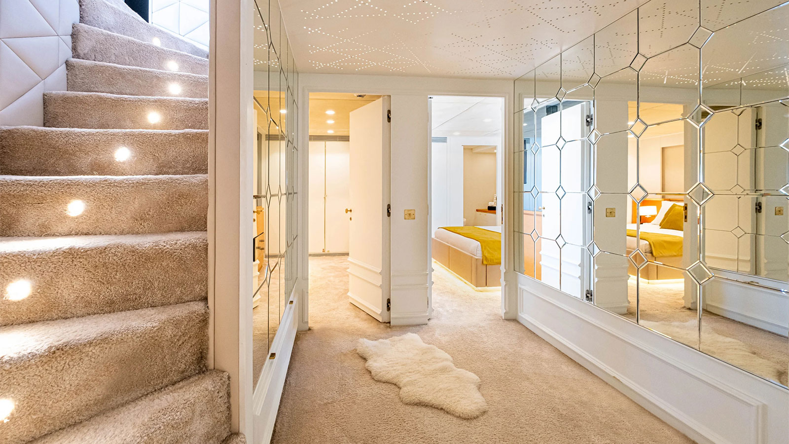 2015 Huzur Yacht Harun for charter (photo 7)