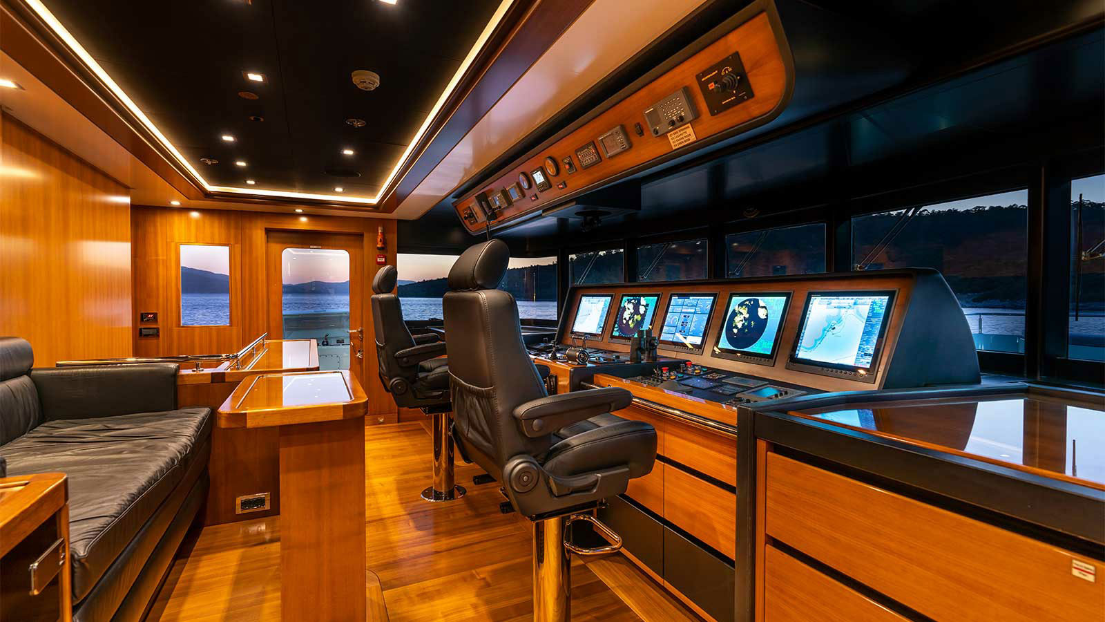 2013 Turquoise Yachts Immersive a noleggio (photo 7)