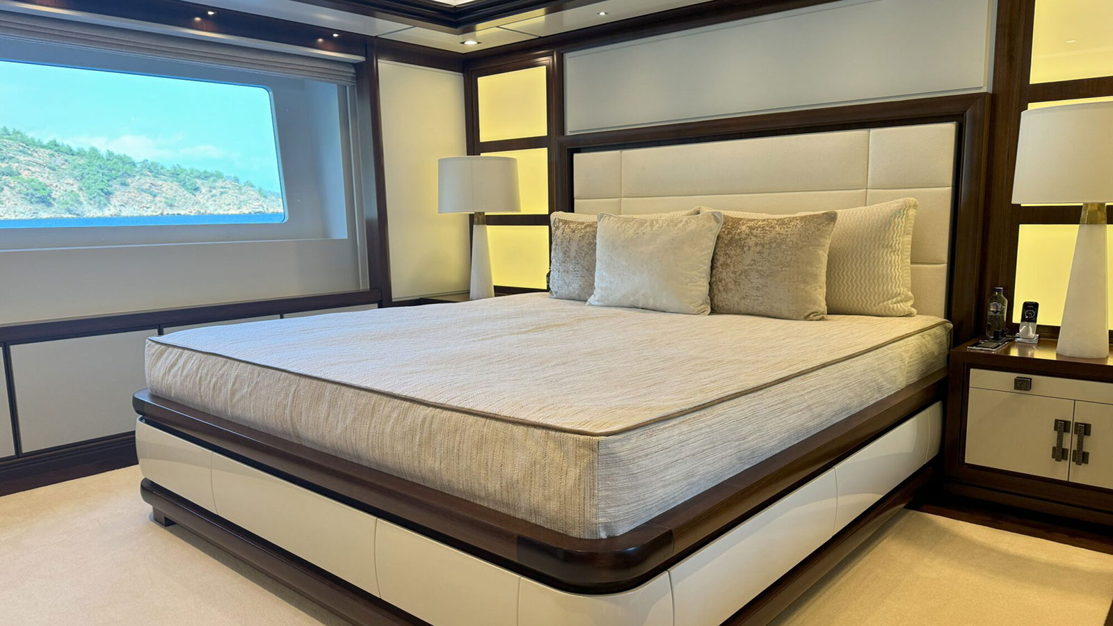 2013 Turquoise Yachts Immersive a noleggio (photo 13)