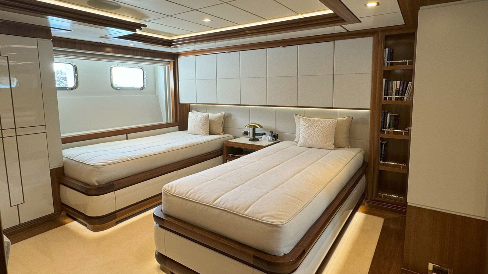2013 Turquoise Yachts Immersive a noleggio (photo 14)
