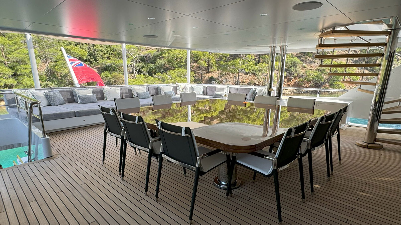 2013 Turquoise Yachts Immersive a noleggio (photo 19)