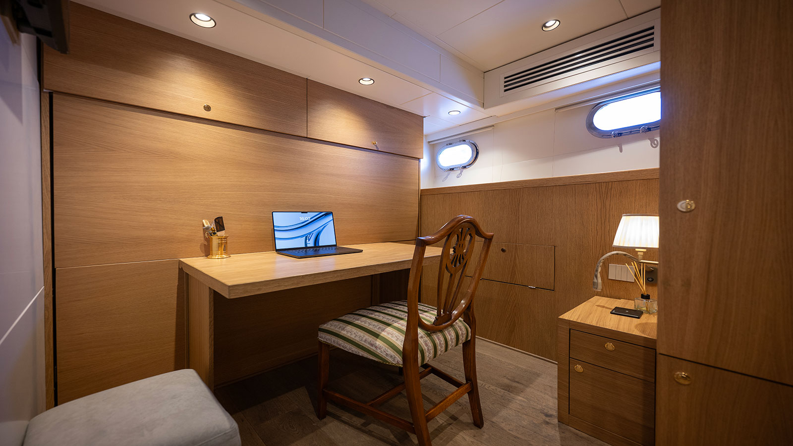 2000 Custom Built Sureyya for charter (photo 13)