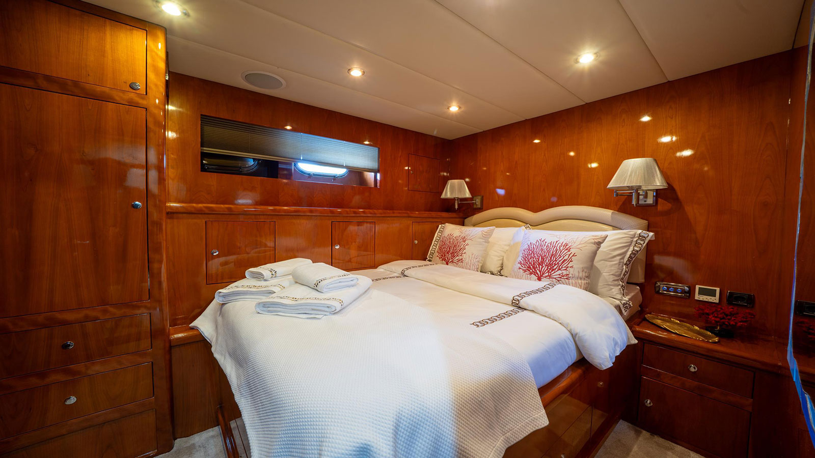 2008 Custom Built Coral en alquiler (photo 8)