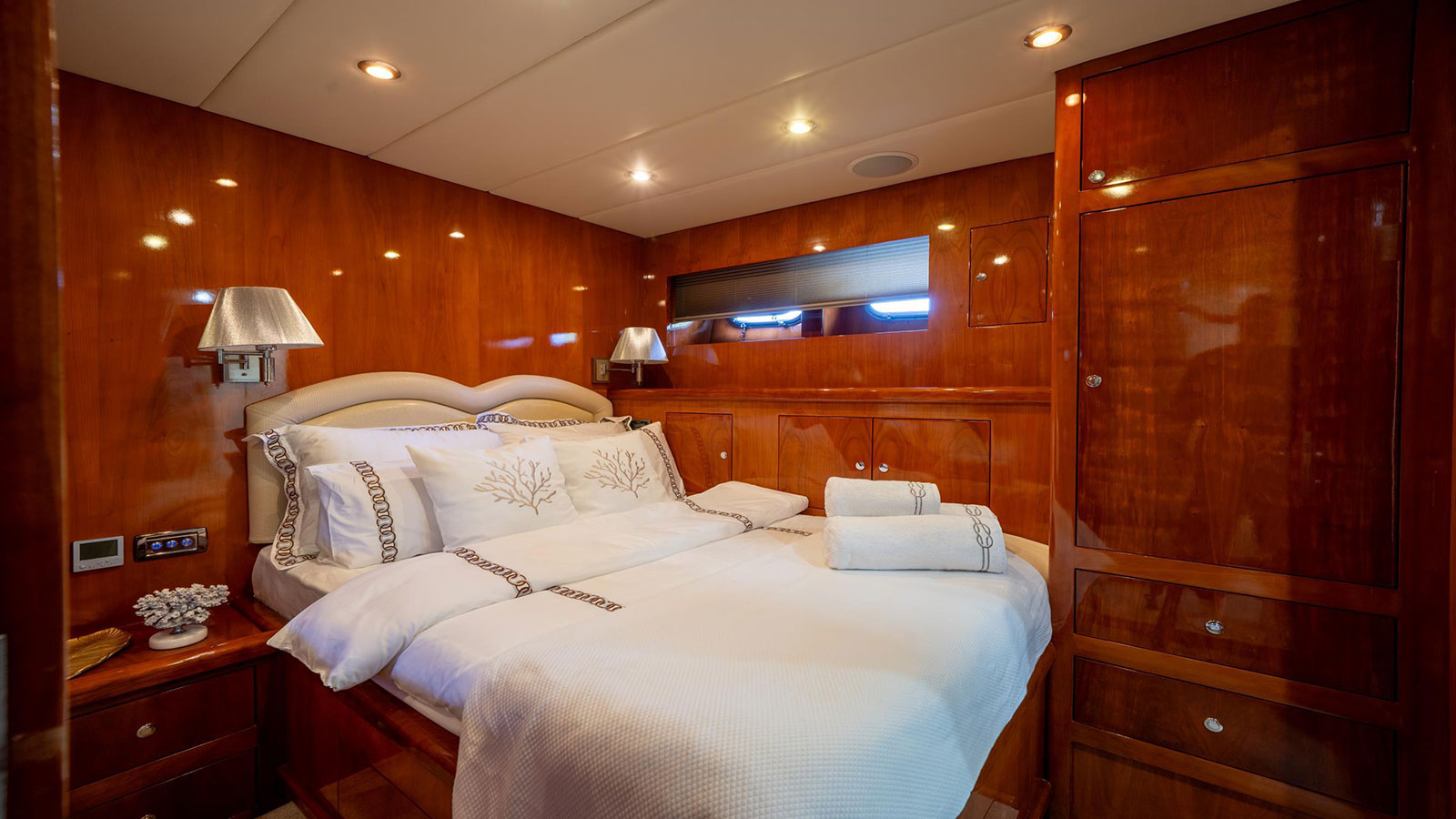 2008 Custom Built Coral en alquiler (photo 11)