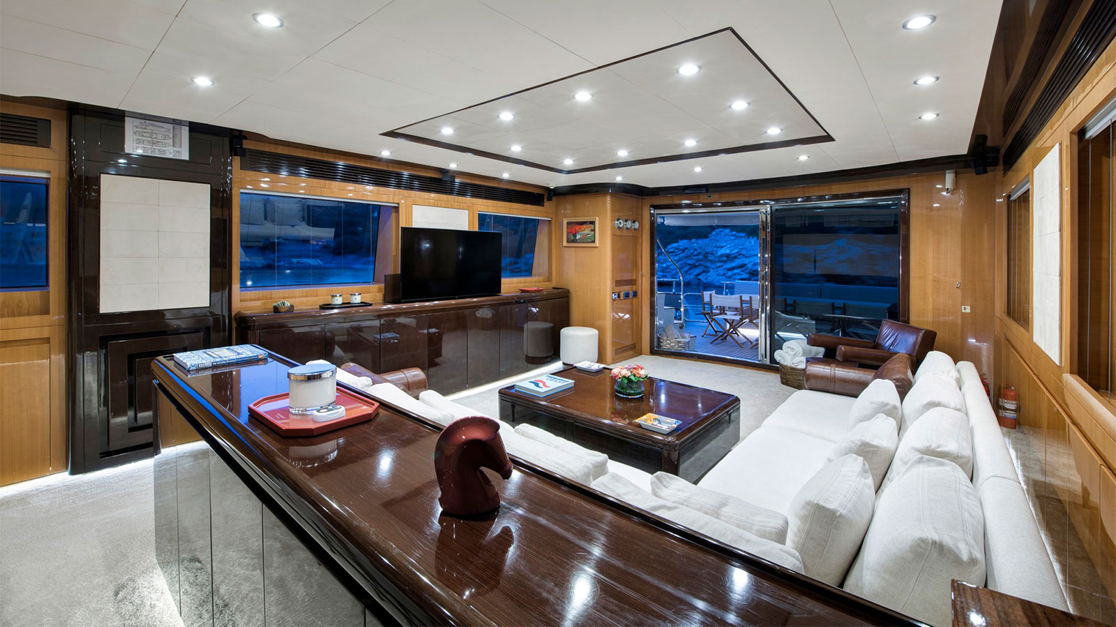 2009 Dragos Yachts Go for charter (photo 10)