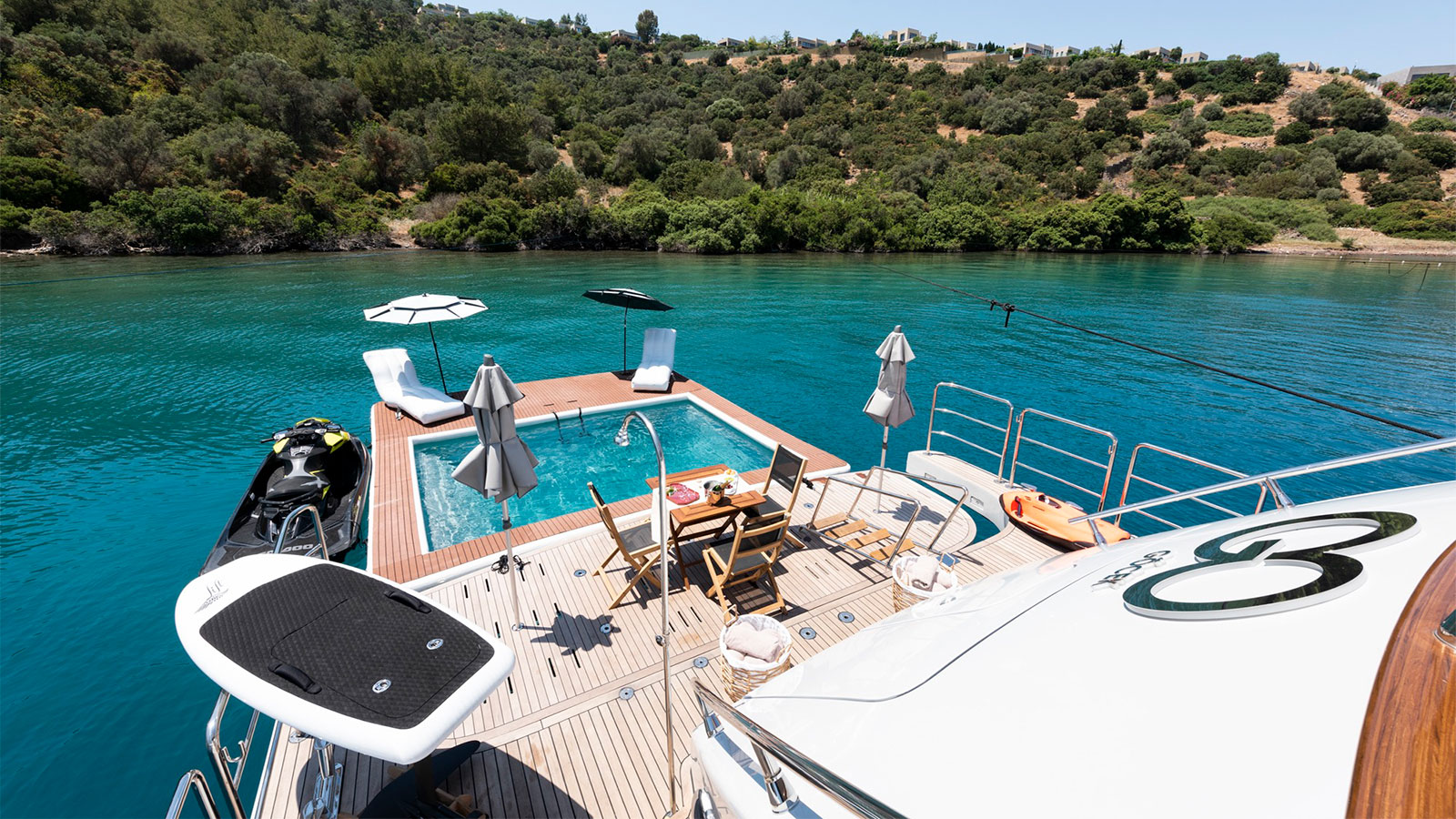 2009 Dragos Yachts Go for charter (photo 32)