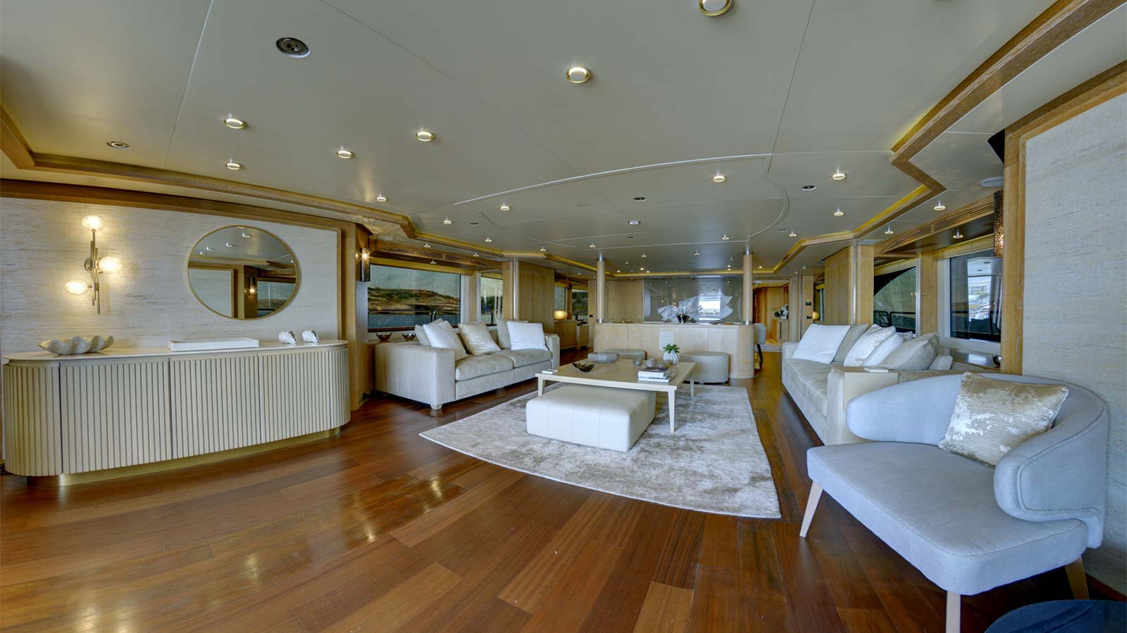 2006 Benetti Grande Amore for charter (photo 5)