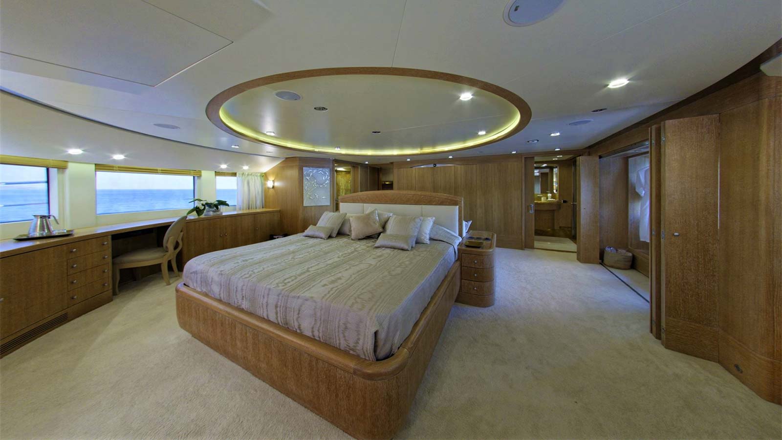 2006 Benetti Grande Amore for charter (photo 13)