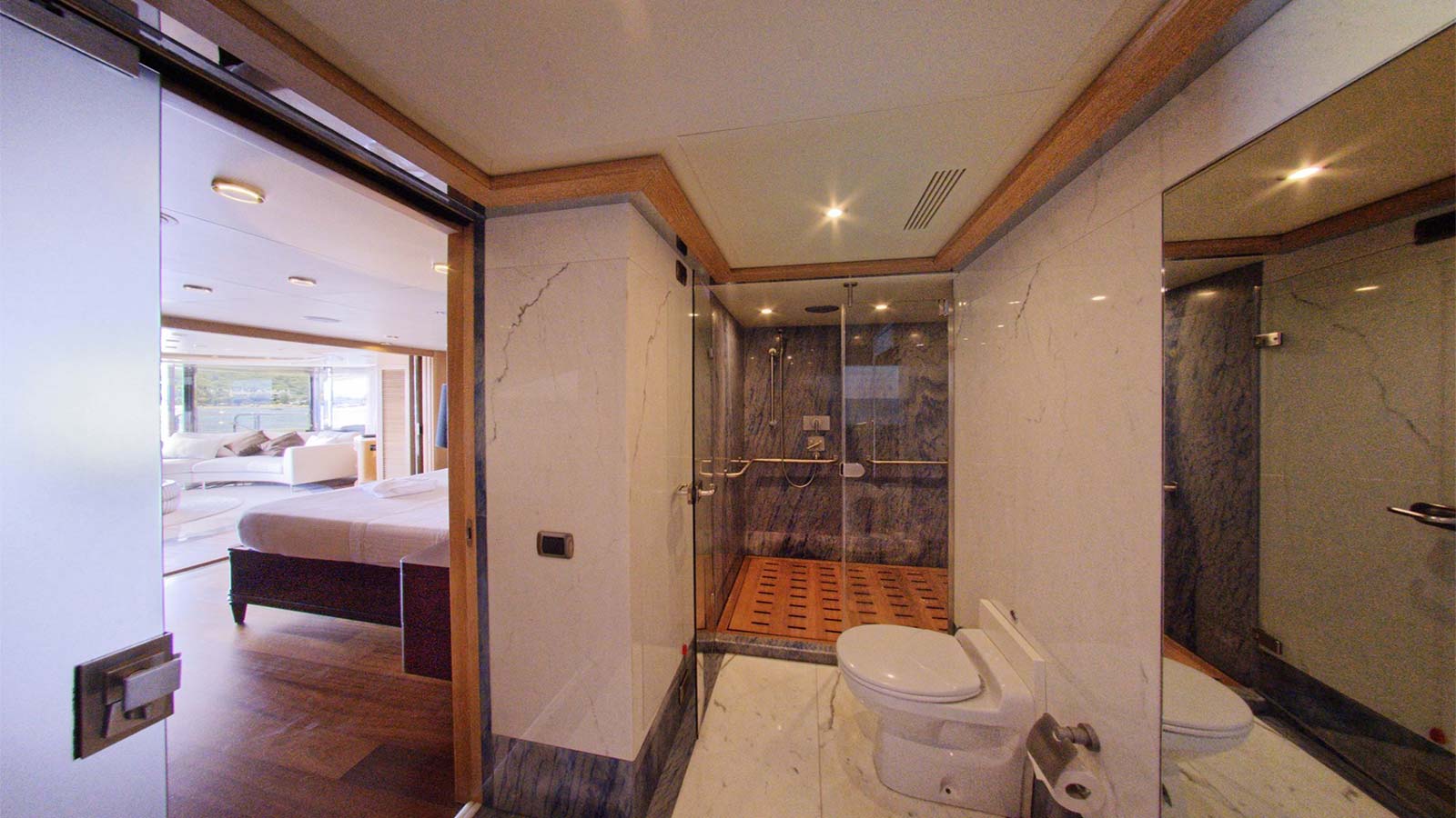 2006 Benetti Grande Amore for charter (photo 17)