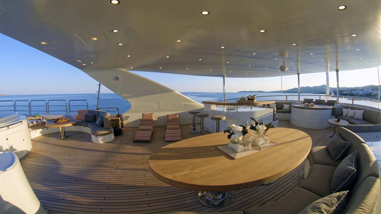2006 Benetti Grande Amore for charter (photo 25)