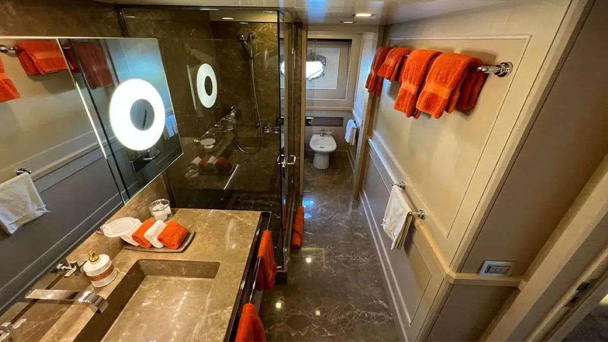 2010 CRN Ancona Polaris zu chartern (photo 12)