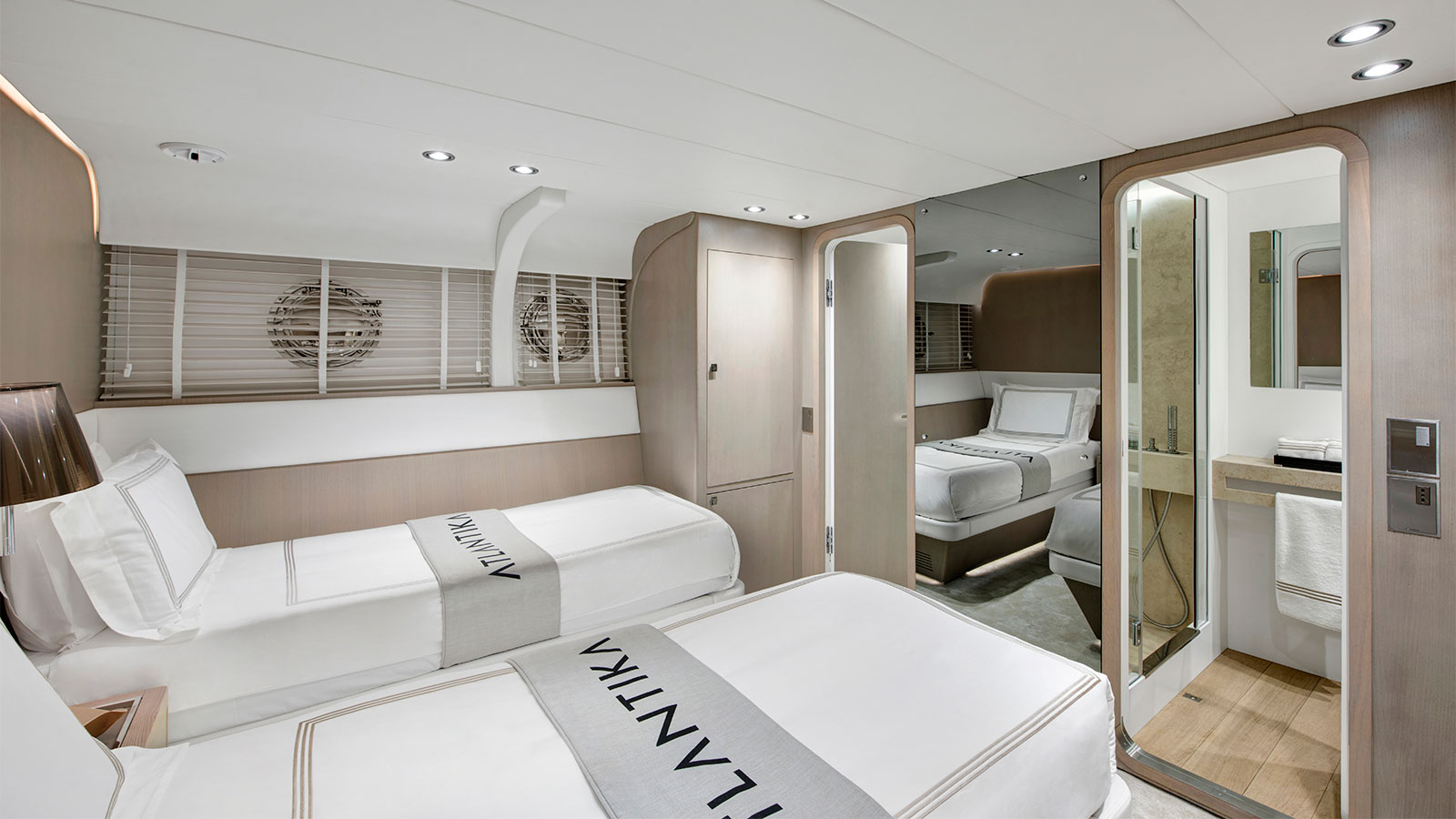 2013 Castagnola Cantieri Atlantika na czarter (photo 8)