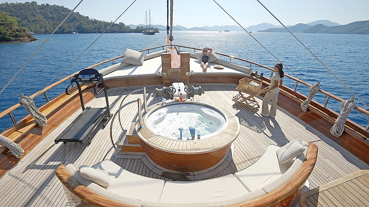 2008 Custom Built Mare Nostrum na czarter (photo 13)