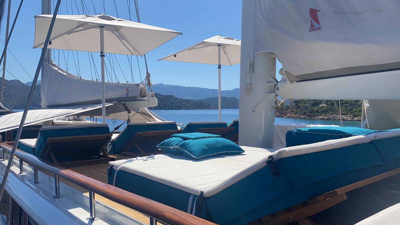 2008 Custom Built Mare Nostrum na czarter (photo 19)