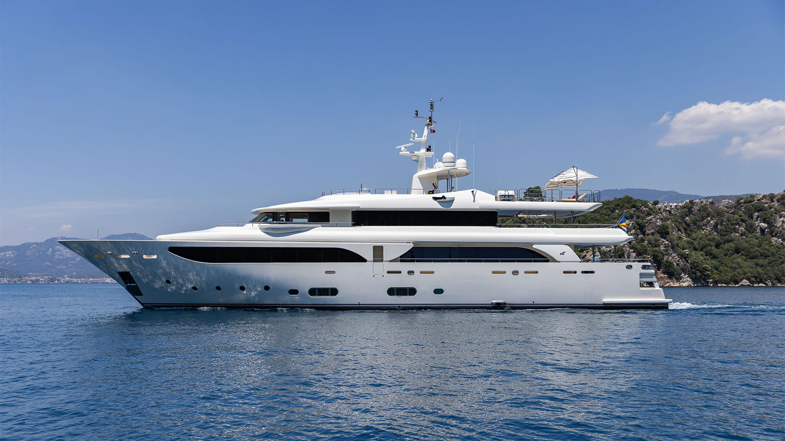 2008 CRN Ancona Lady I for charter (photo 1)