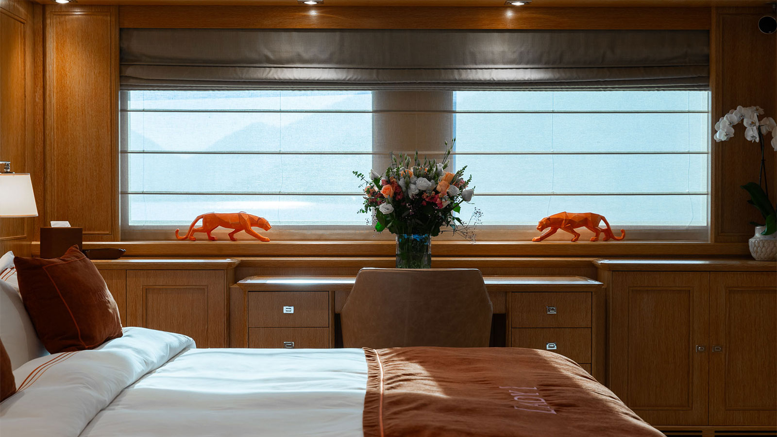 2008 CRN Ancona Lady I for charter (photo 17)