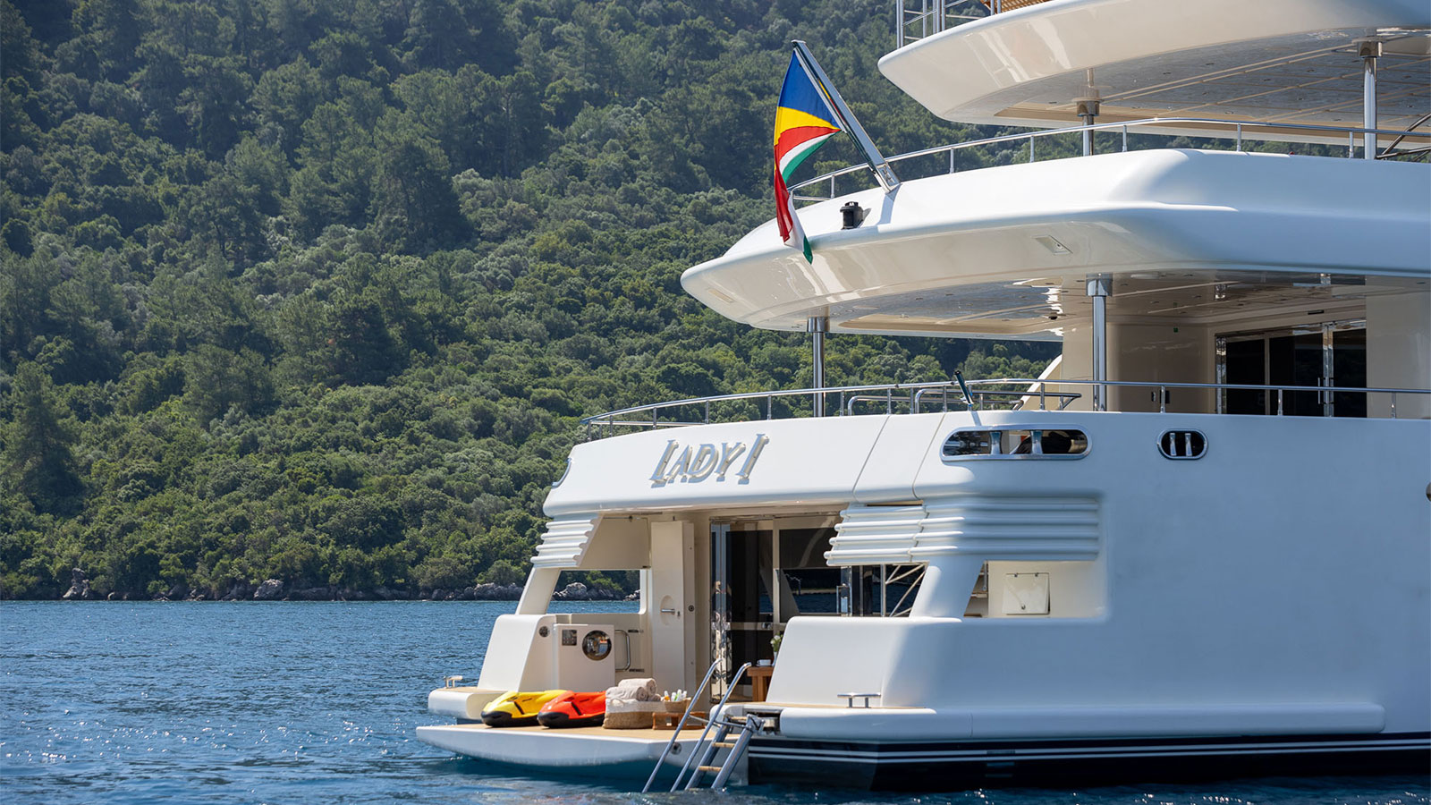 2008 CRN Ancona Lady I for charter (photo 28)