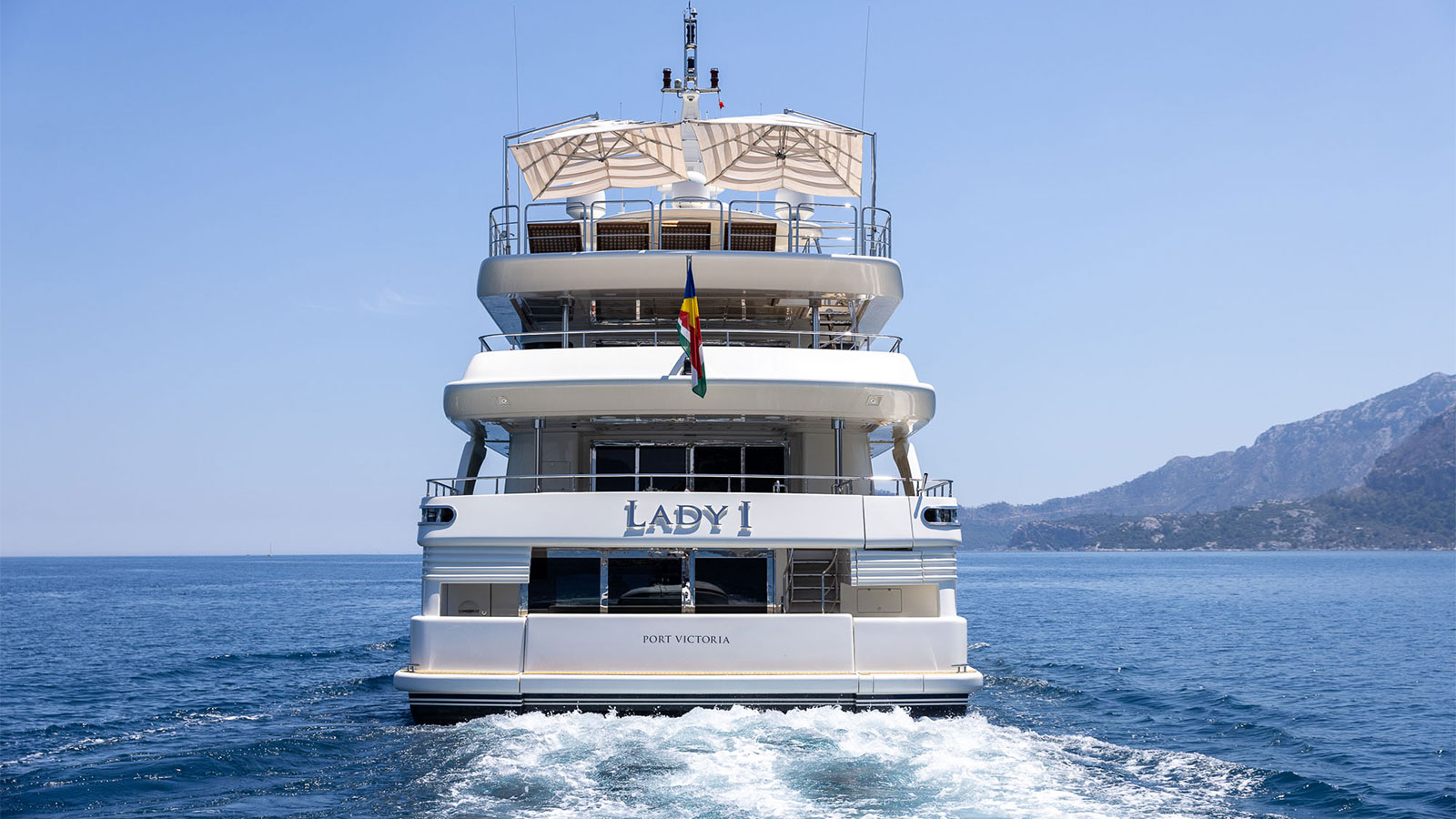2008 CRN Ancona Lady I for charter (photo 32)