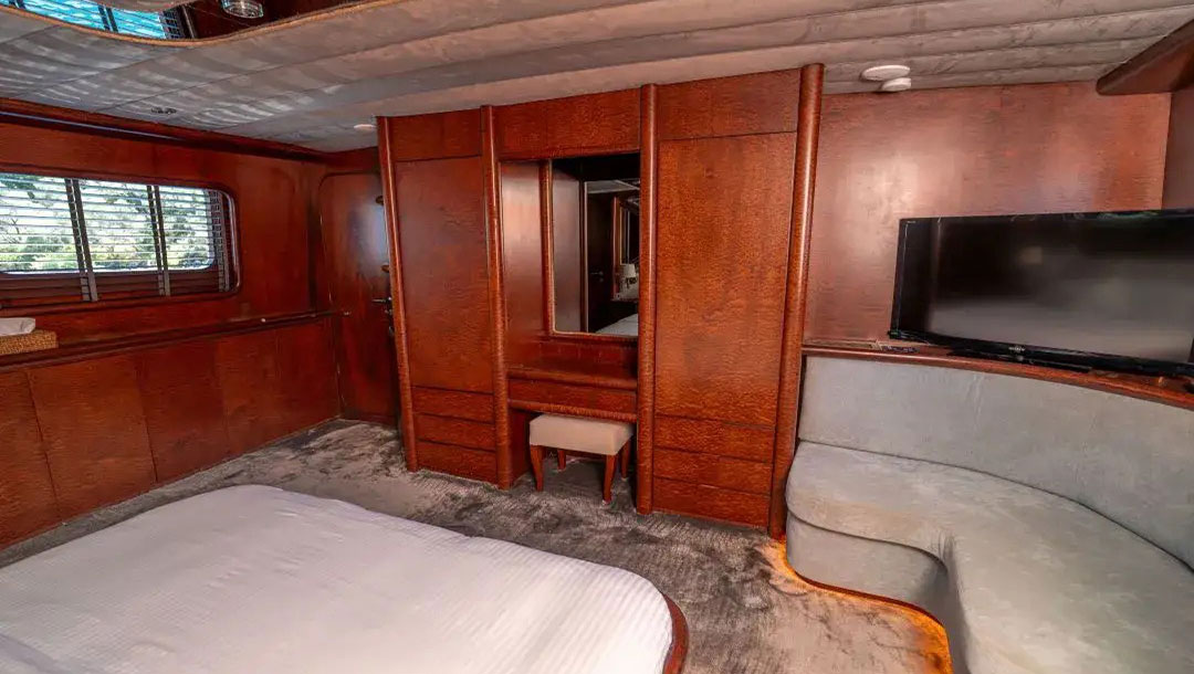 1997 Ses Yachts Blues for charter (photo 11)