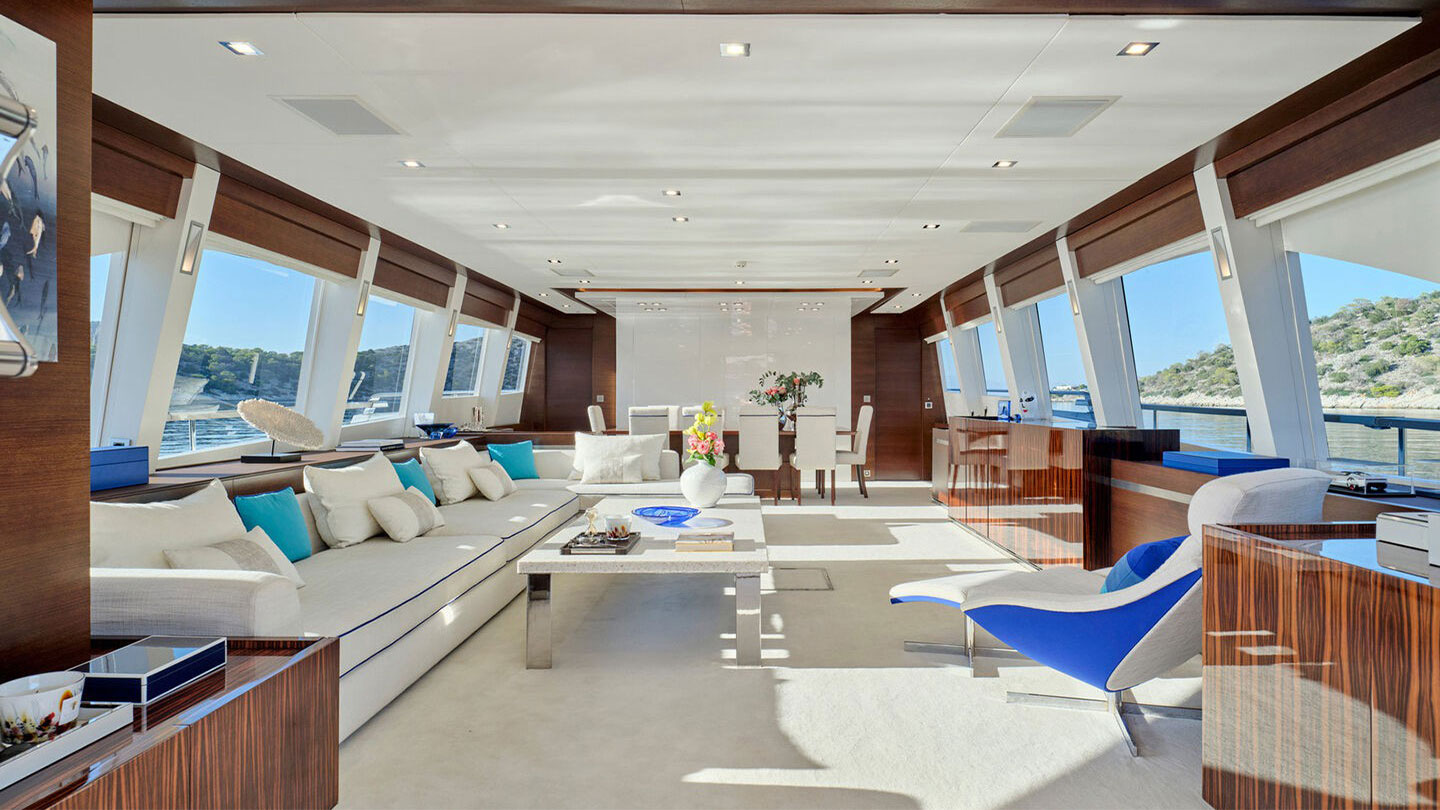 2009 Couach Yachts Hakuna Matata for charter (photo 4)