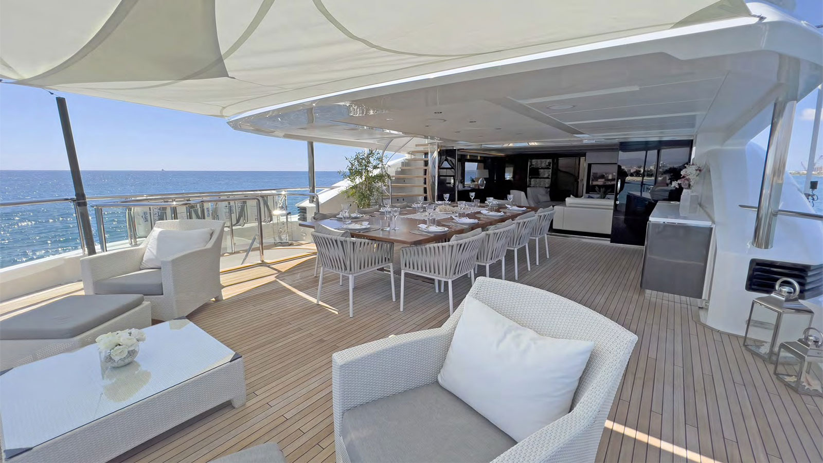 2016 Princess 40M te huur (photo 15)