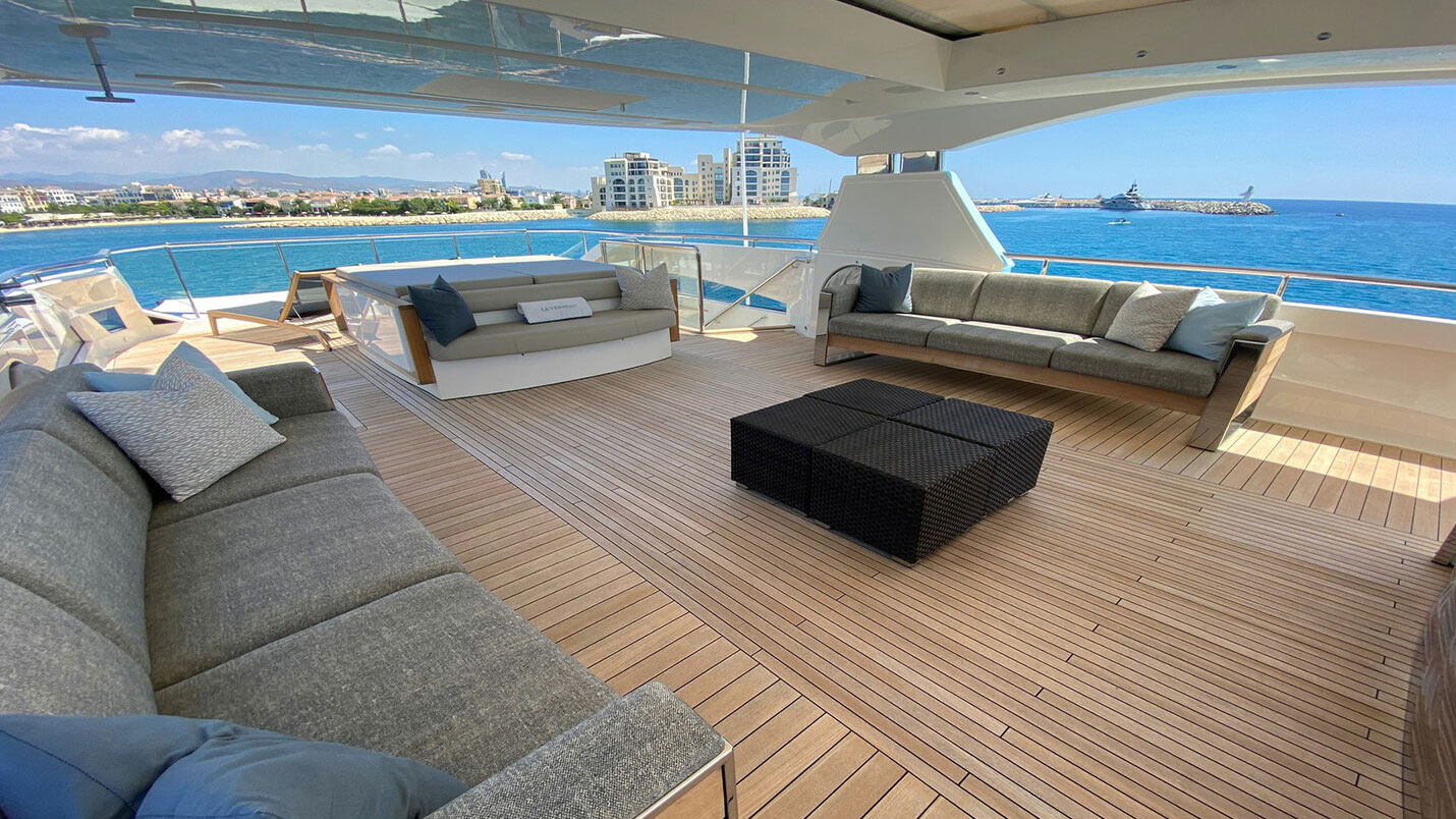2016 Princess 40M te huur (photo 19)