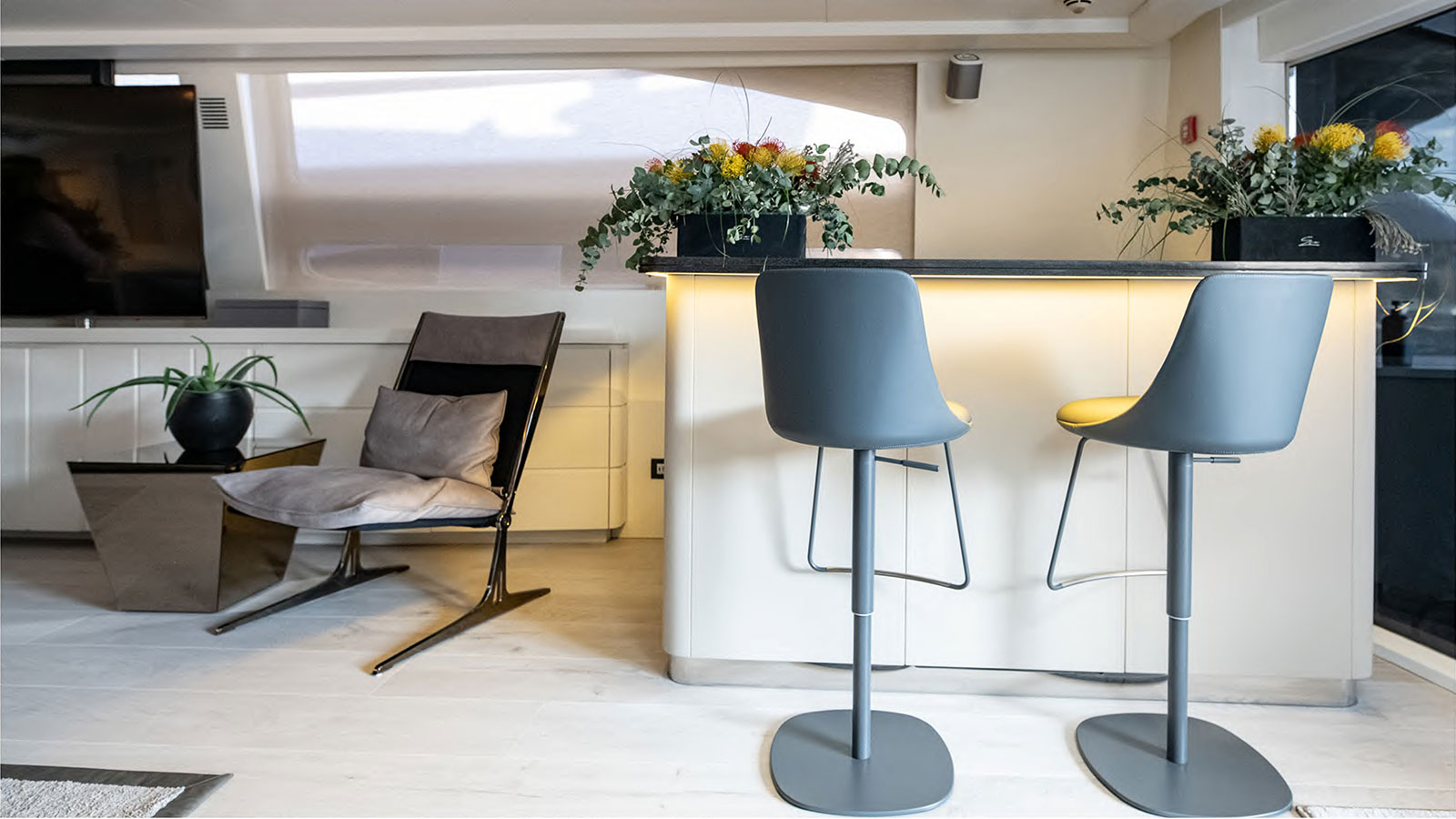 2009 Tecnomar Eva for charter (photo 5)