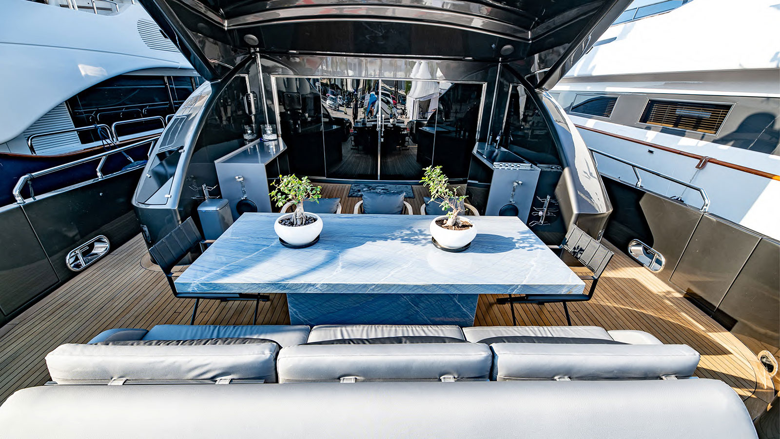 2009 Tecnomar Eva for charter (photo 19)