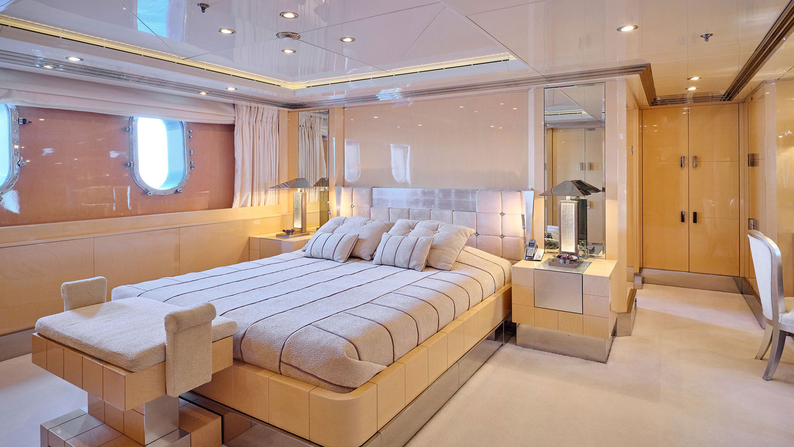 2006 Benetti Sunday zu chartern (photo 9)