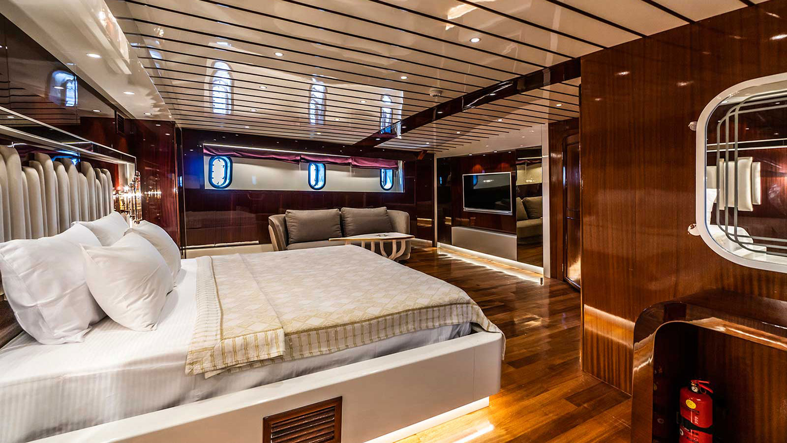 2008 Nysa Yacht Esma Sultan na czarter (photo 10)