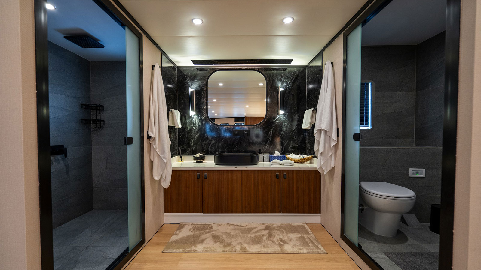2024 Custom Built De Love te huur (photo 21)