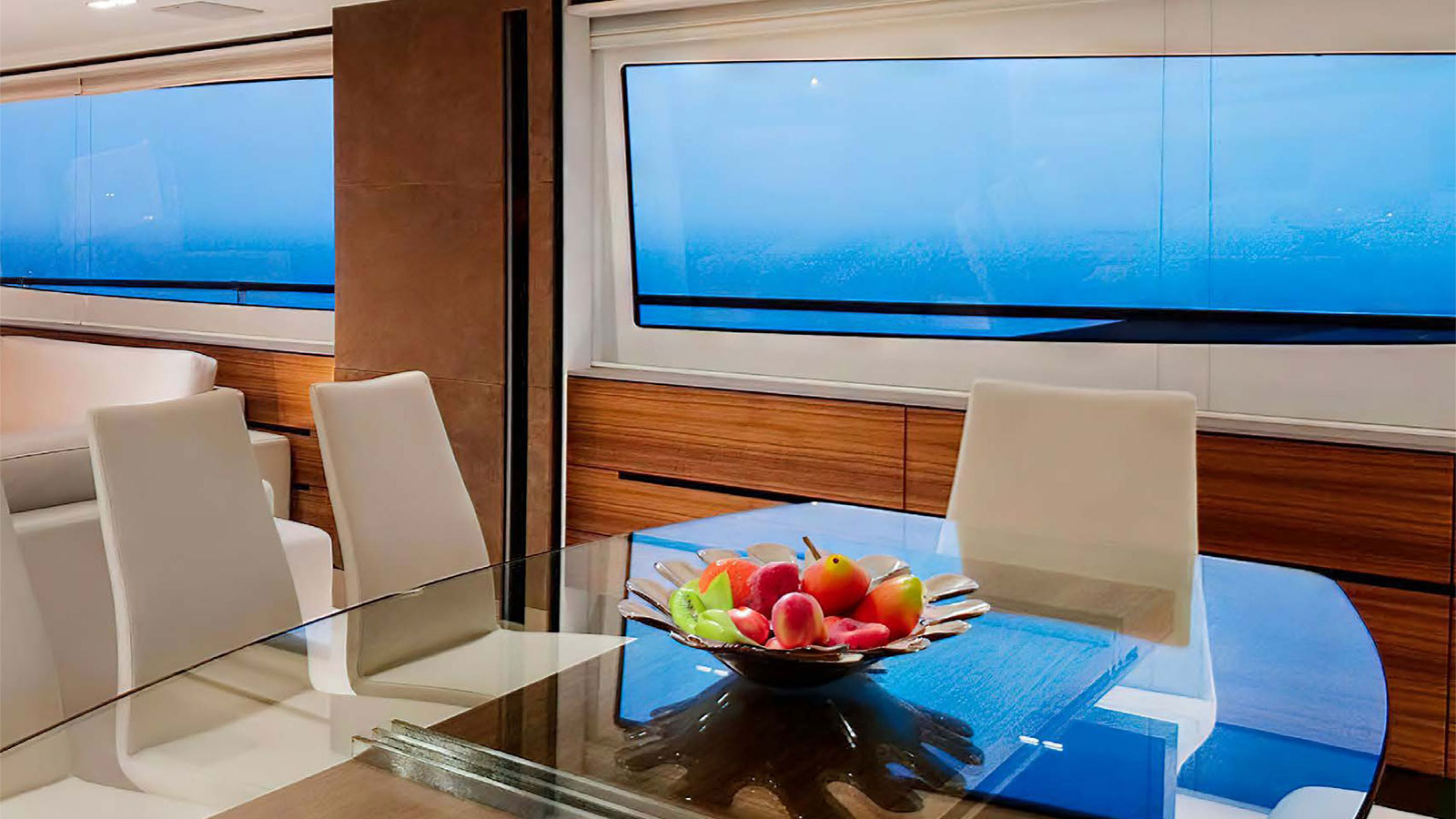 2009 Peri Yachts Quasar à louer (photo 3)