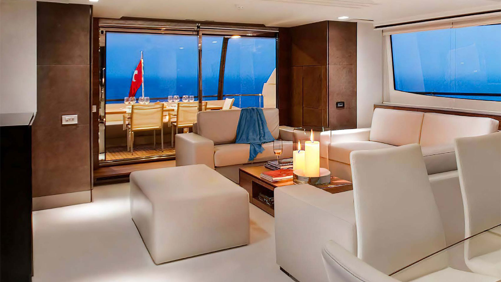 2009 Peri Yachts Quasar à louer (photo 4)