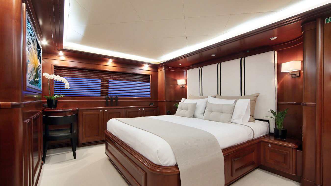 2006 Ferretti Lady Soul en alquiler (photo 8)