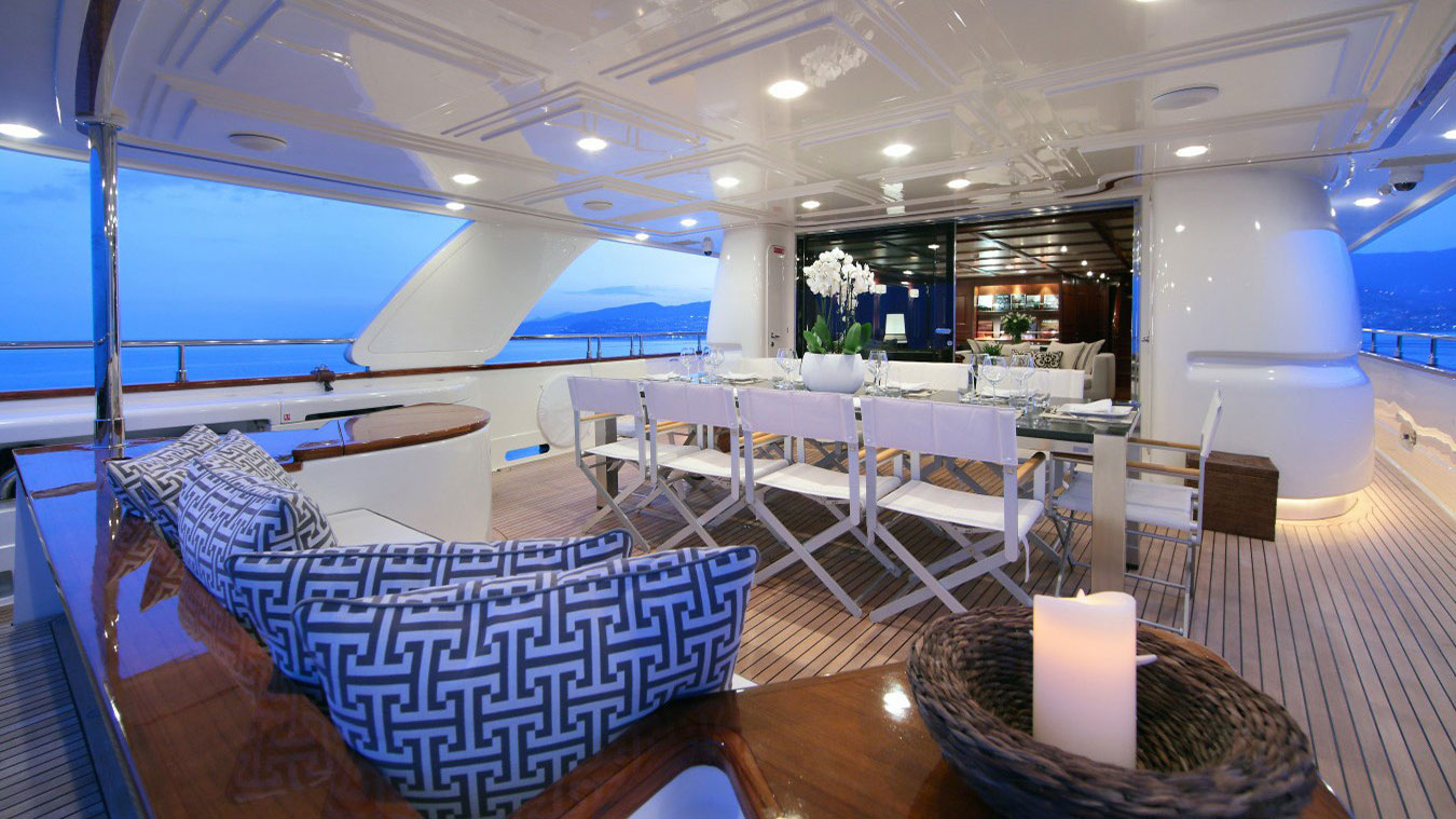 2006 Ferretti Lady Soul en alquiler (photo 11)