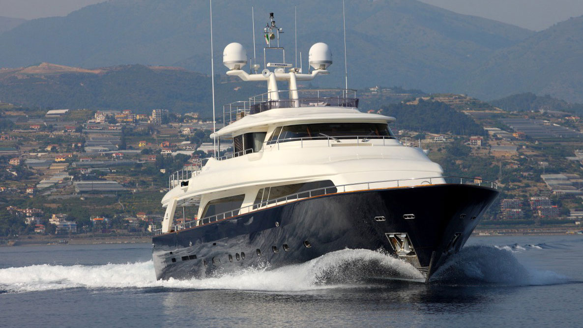 2006 Ferretti Lady Soul en alquiler (photo 16)