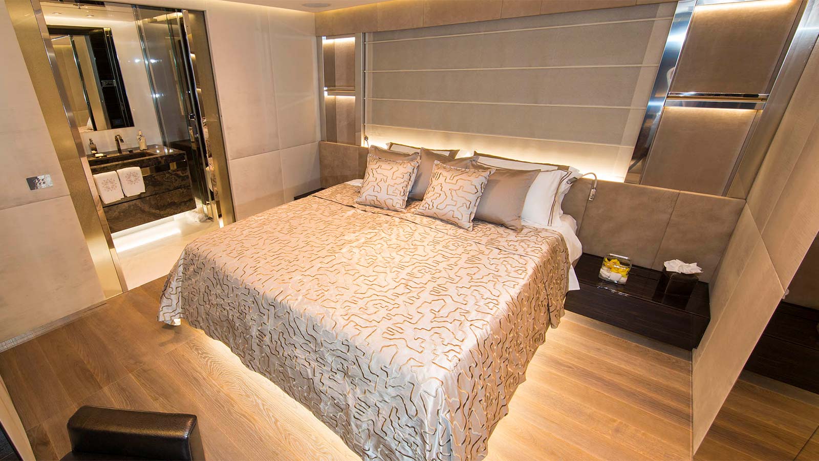 2016 Admiral Yachts Ouranos for charter (photo 7)
